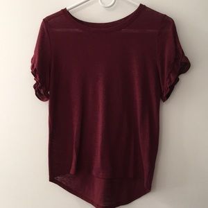 Tee with ruffle sleeves